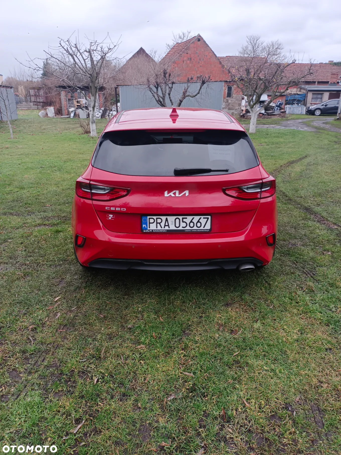 Kia Ceed - 13