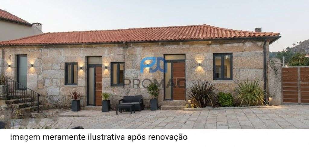 Moradia V3 Para Recuperar Em Sao Martinho De Mouros