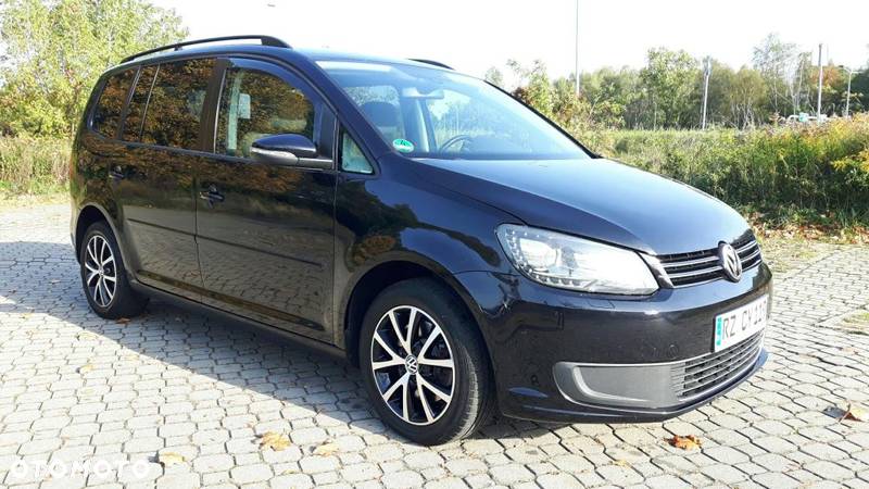 Volkswagen Touran 2.0 TDI Highline - 2