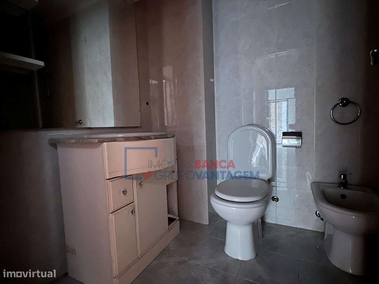 Apartamento T2 C/ Lugar Garagem e Arrumos - Grande imagem: 5/18