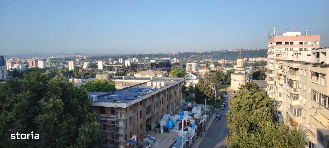 Ultracentral | 2 camere - vedere unica spre Palatul Culturii | liber,-2