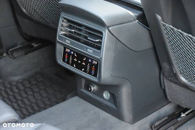 Audi Q8 50 TDI mHEV Quattro Black Edition Tiptronic - 34