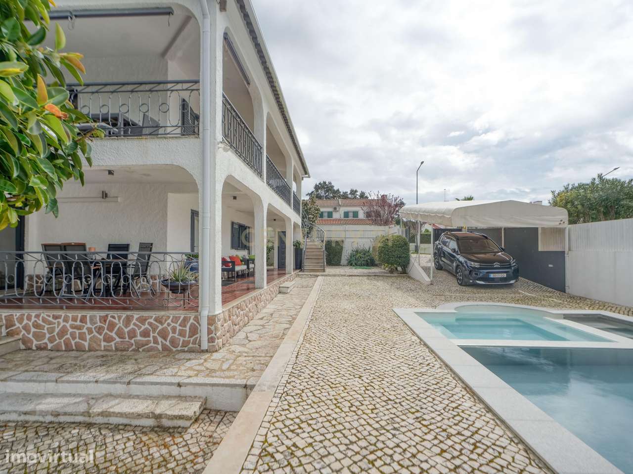 Magnífica Moradia T6 com Piscina, Garagem e Vista Desafogada em Sesimb-52