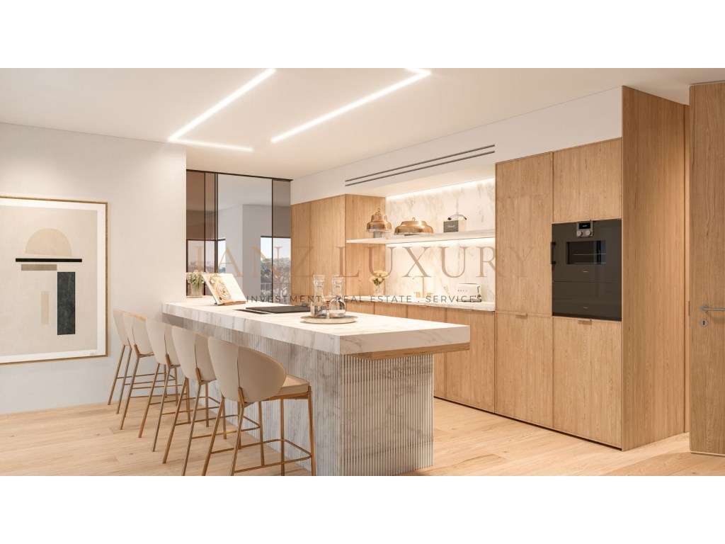 Apartamento T4 com Piscina Privativa Estoril-2
