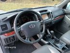 Toyota Land Cruiser - 20