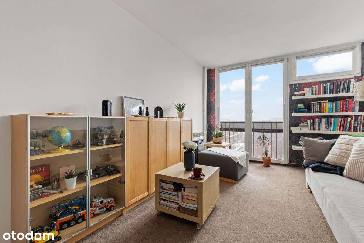 2-pokojowe sercu Warszawy, Metro Onz-1