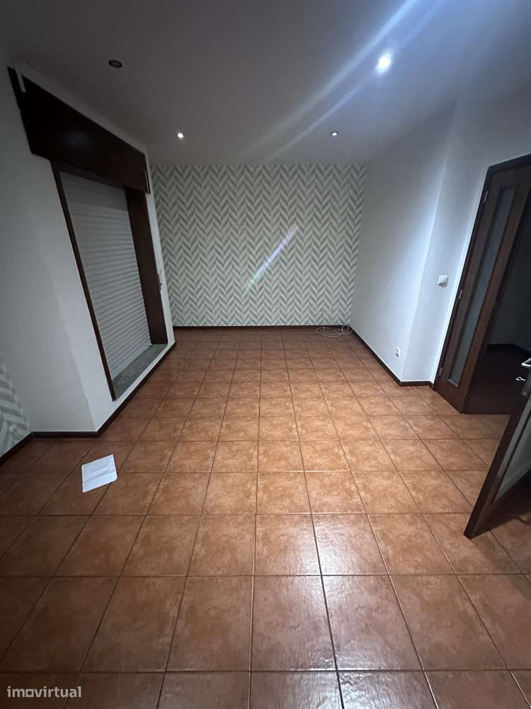 Apartamento T2 em Paredes - Grande imagem: 5/9