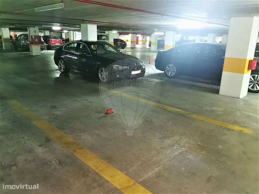 Garagem  para arrendamento - Grande imagem: 2/3