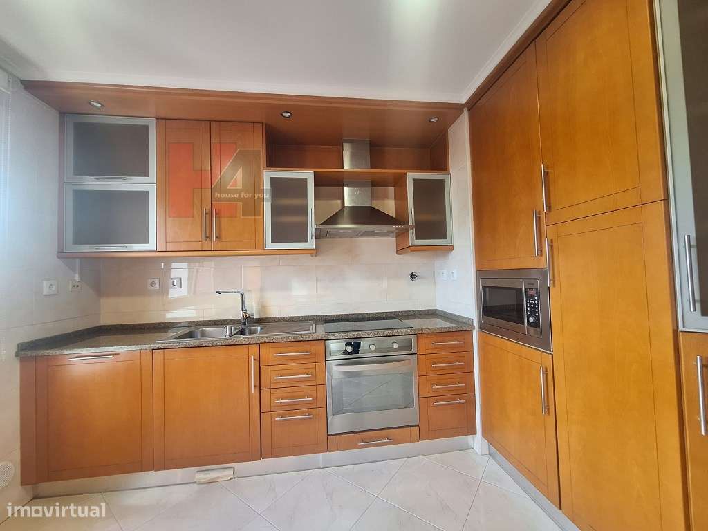 Apartamento T3 Colinas Cruzeiro com 150 m² e 4 lugares de parqueamento-7