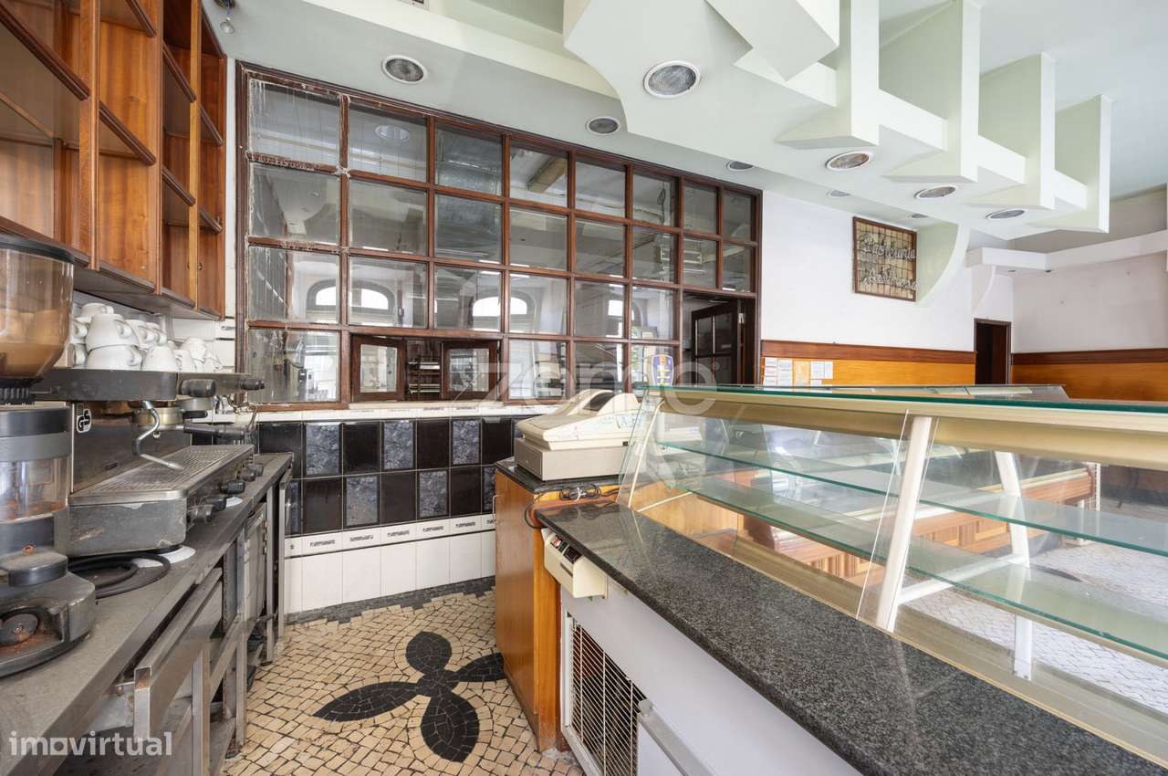 Loja perto da praia da Nazaré-9