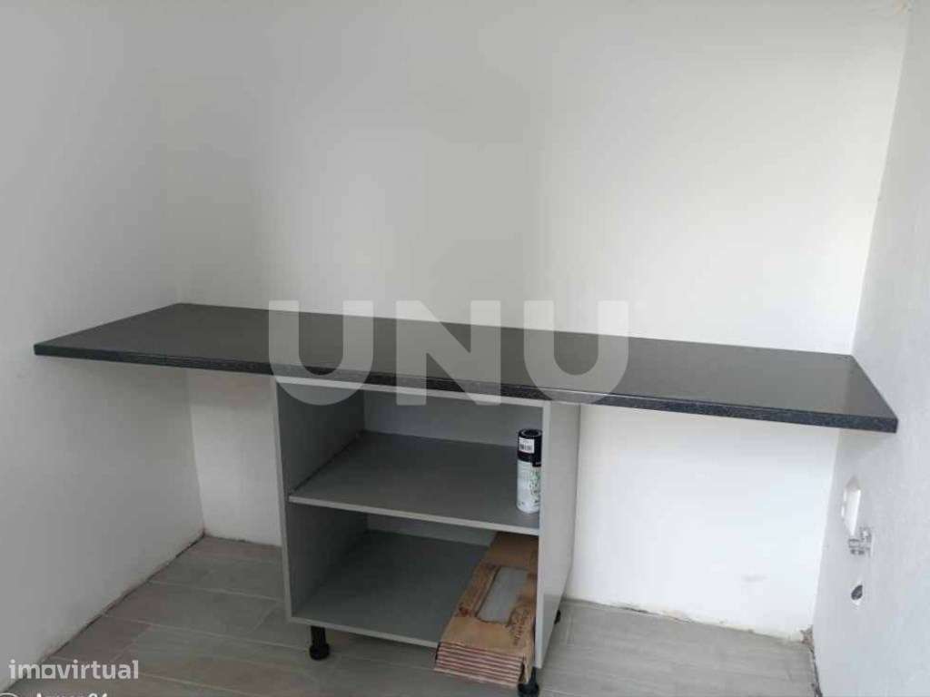 Apartamento T2 + 1 com quintal Remodelado - Grande imagem: 5/13