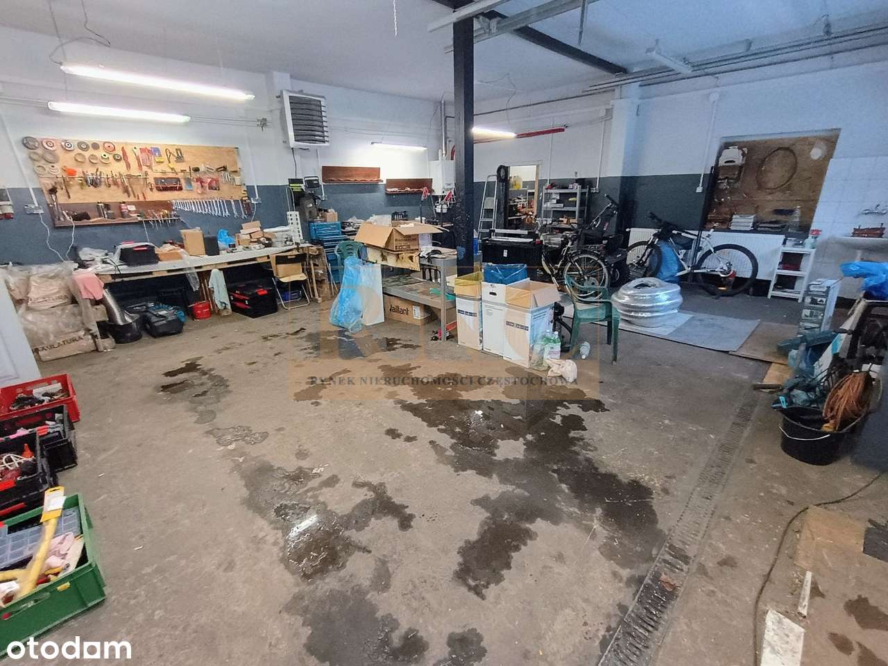 Mieszkaj i prowadź działalność | Dom i garaże pod branżę samochodową-12