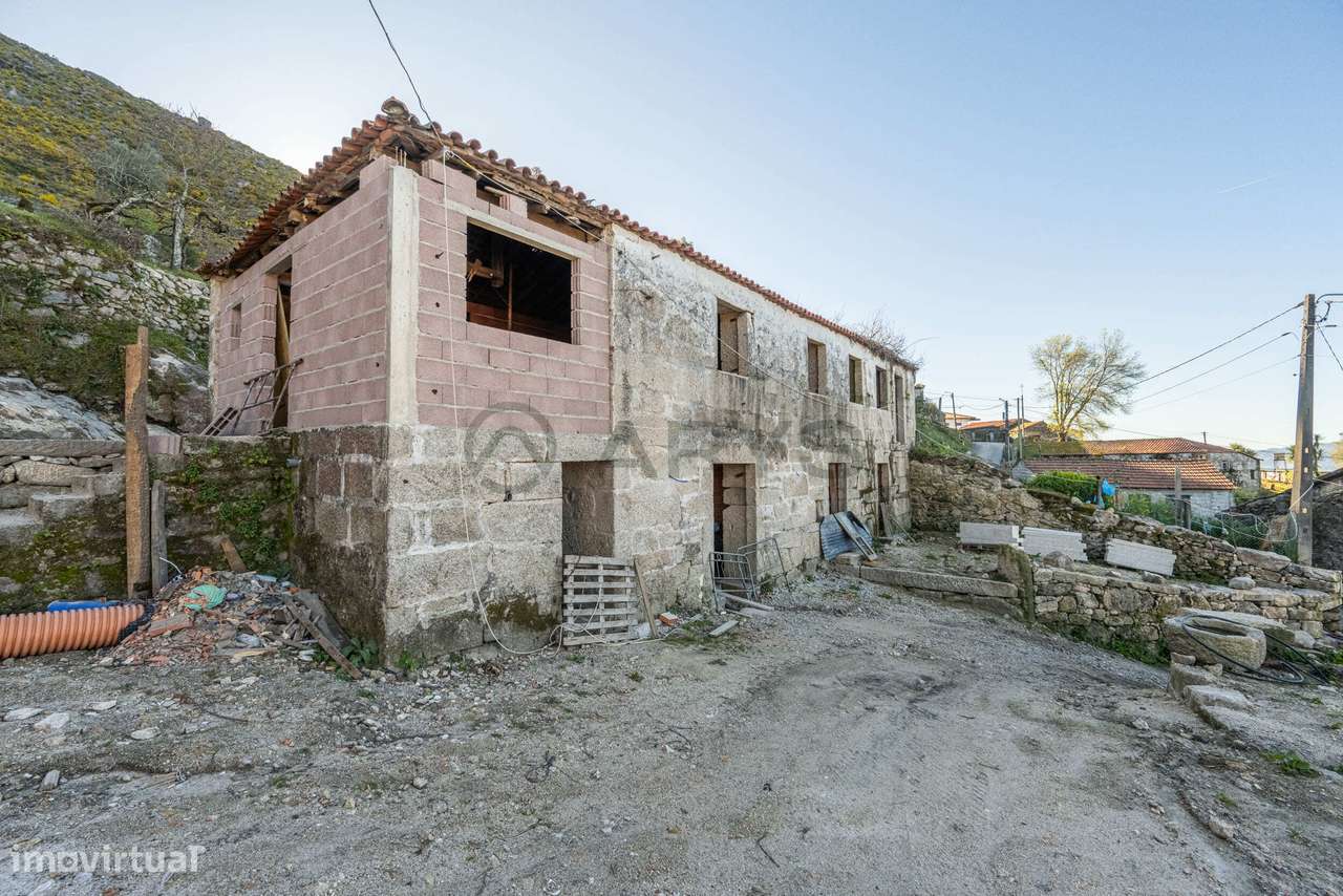 Moradia nos Arcos - Grande imagem: 4/31