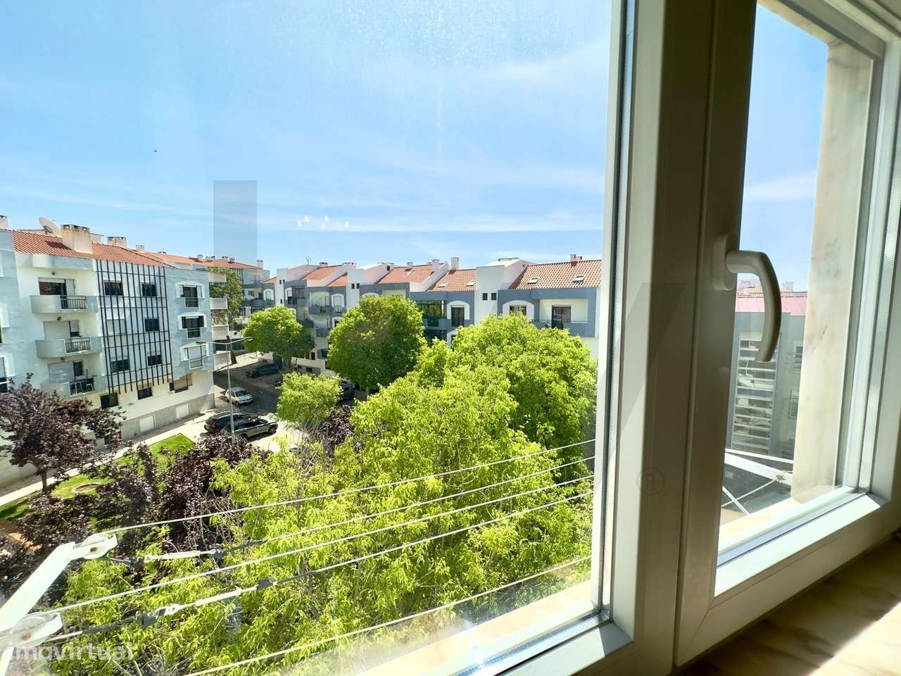 T2 com elevador na Urbanização do Buzano - São Domingos de Rana - Cas-9