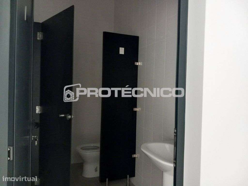 Armazém c/ 400m2 – Z. I. Cacia - Grande imagem: 4/5