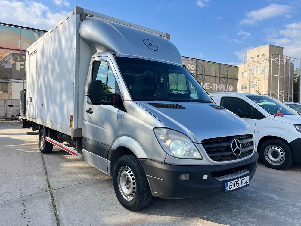 Mercedes-Benz Sprinter 2011