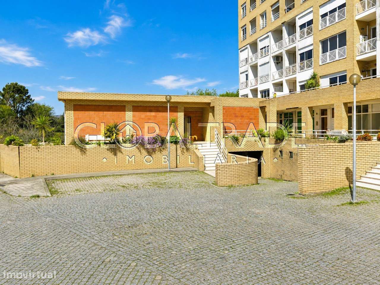 Apartamento T3 Renovado em Valbom-53