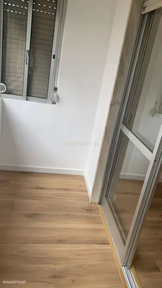 Apartamento para Investimento Metro de Alfornelos - Grande imagem: 5/49