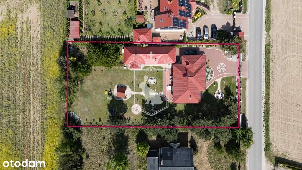 Piękny dom parterowy na imponującej działce 2130m2-18