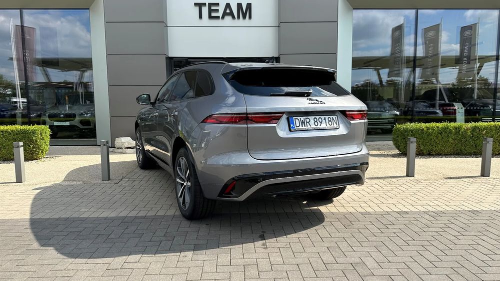 Jaguar F-Pace 2.0 Benzyna 249 KM — zdjęcie 5