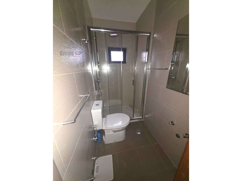 Moradia T3 com Armazém de 300m² - O Equilíbrio Perfeito entre Habit...-20
