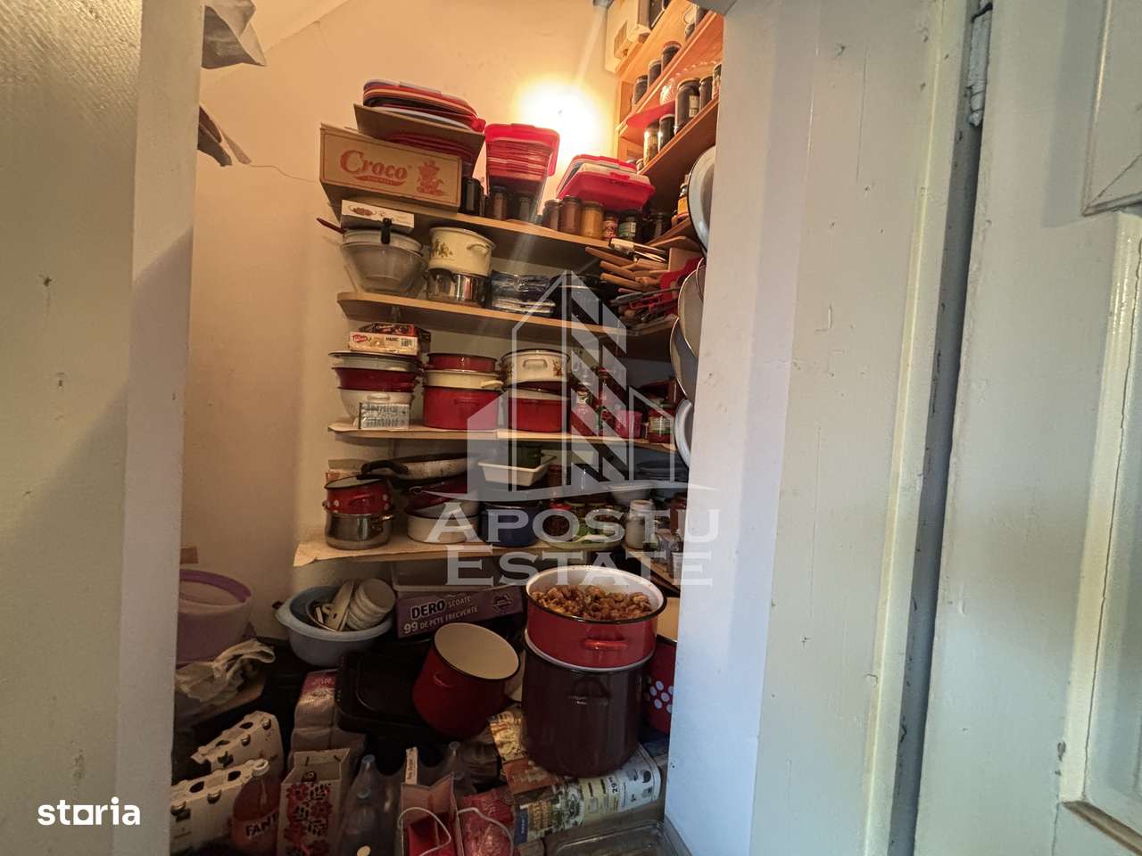 Apartament la curte comuna in zona Sagului, centrala termica - Imagine principală: 4/14