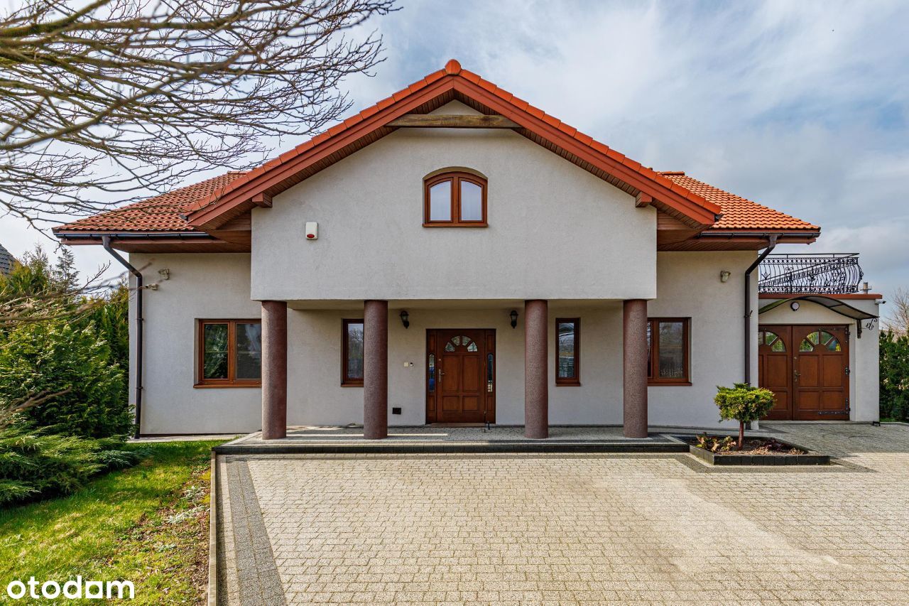 Duży dom dla rodziny pod Warszawą