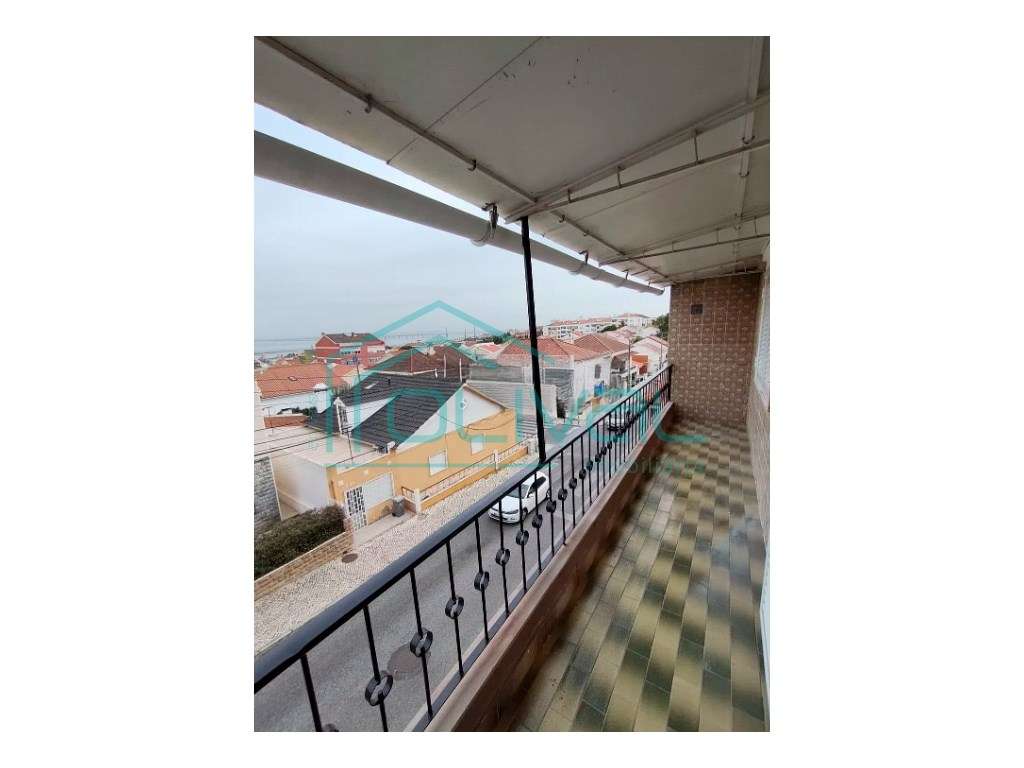 Apartamento à venda em rua Padre Cruz-11