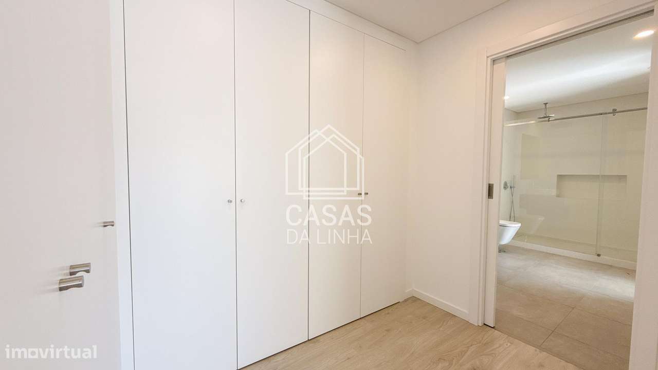 Moradia T6 de Luxo na Verdizela-25