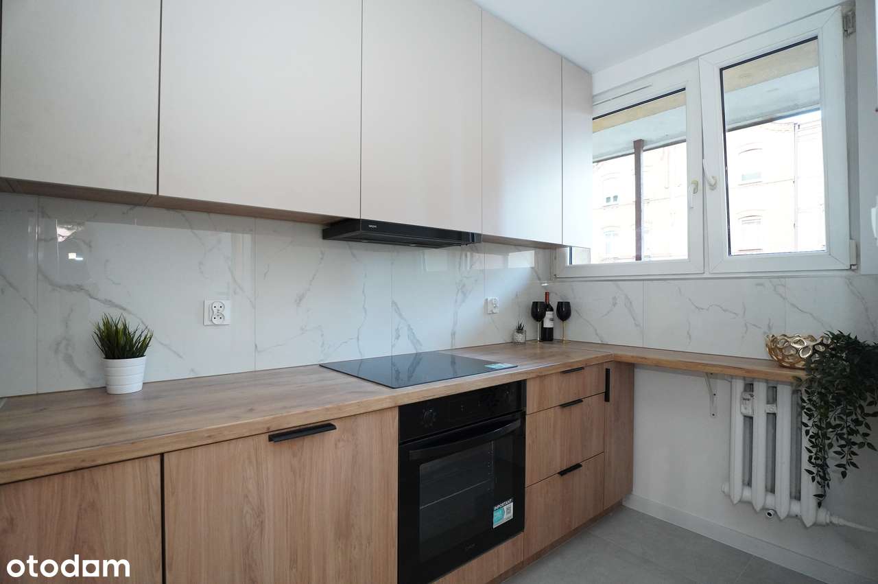 | 1 piętro + Balkon | 3x Pokoje | Po remoncie z nowym AGD |-6