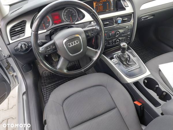 Audi A4 Avant 2.0 TDI DPF Ambition - 14