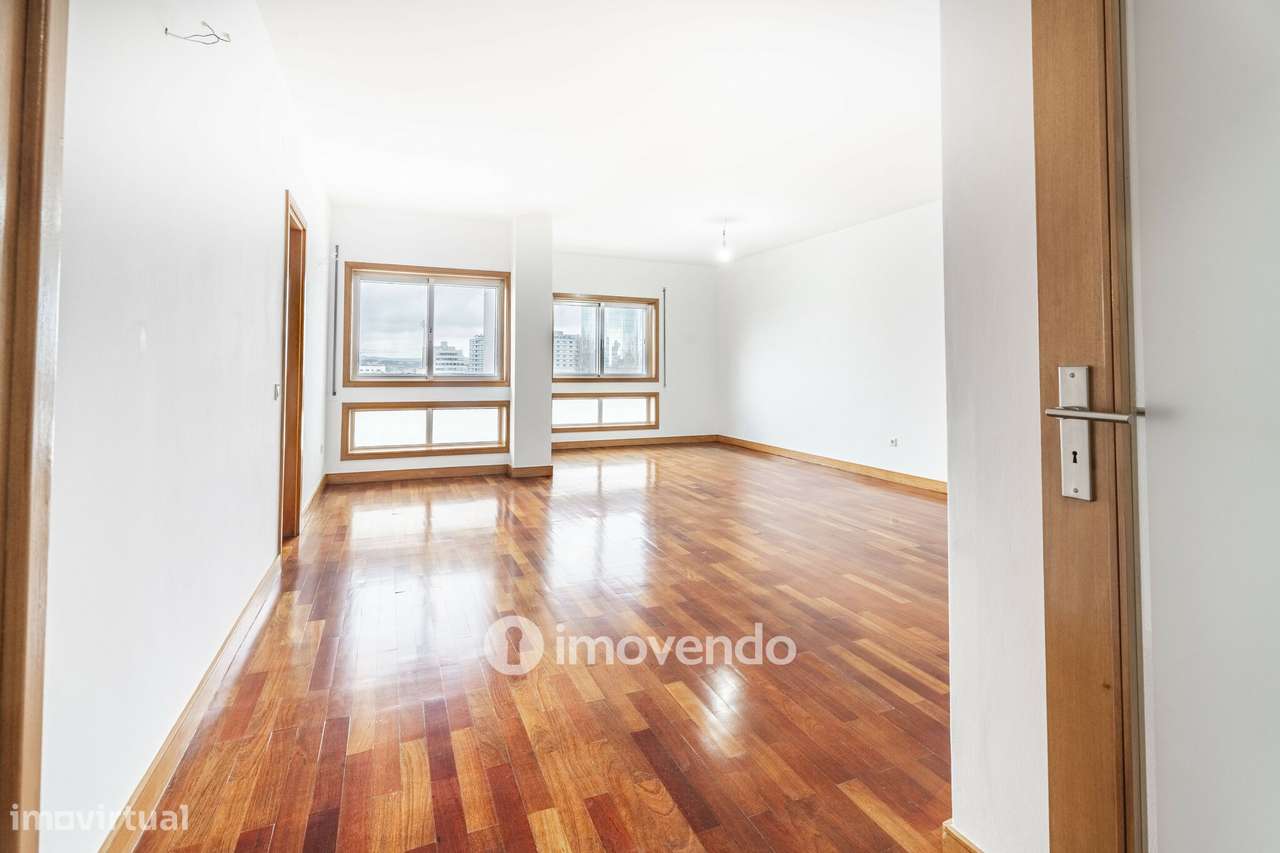 Apartamento T3 exclusivo e pronto a habitar, com garagem, na Maia - Grande imagem: 2/41