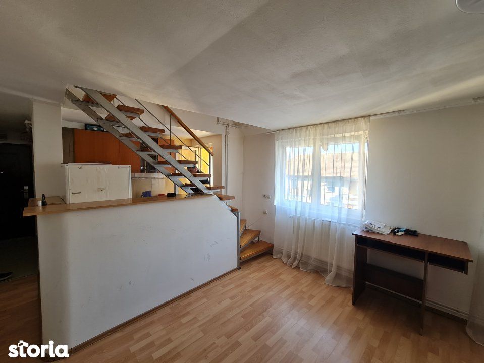 Apartament de inchiriat 3 camere decomandate zona Mihai Viteazu