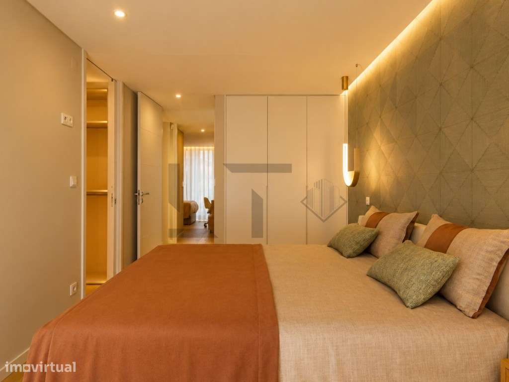 Moradia T5 em Banda com Condominio com Piscina para Venda em Carcav...-31