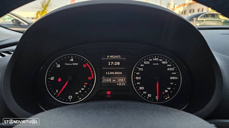 Audi A3 1.6 TDI Advance Ultra - 21