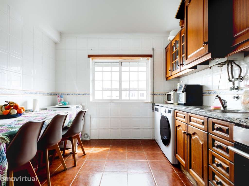 Apartamento T3 com garagem e arrumo! - Grande imagem: 3/22