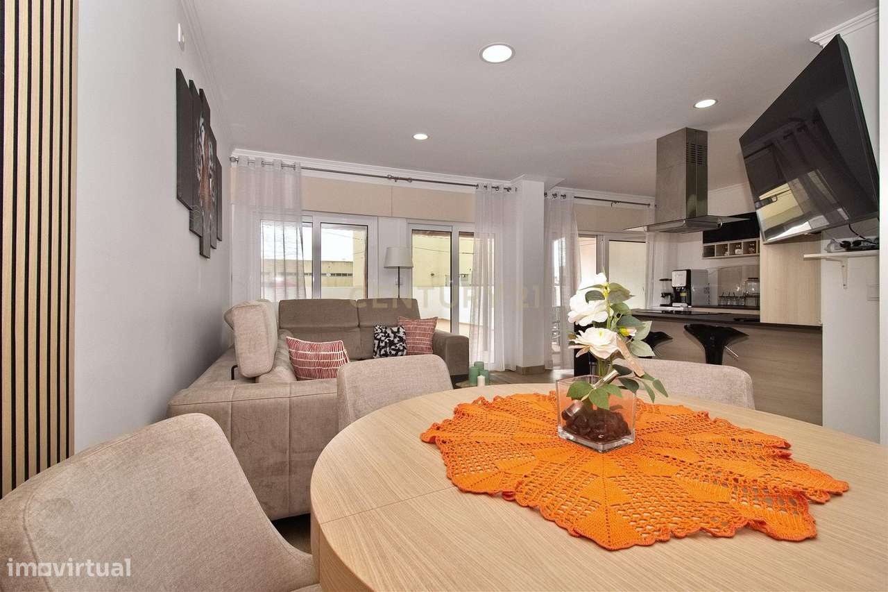 Apartamento T3 Com Terraco De 65 M Setubal
