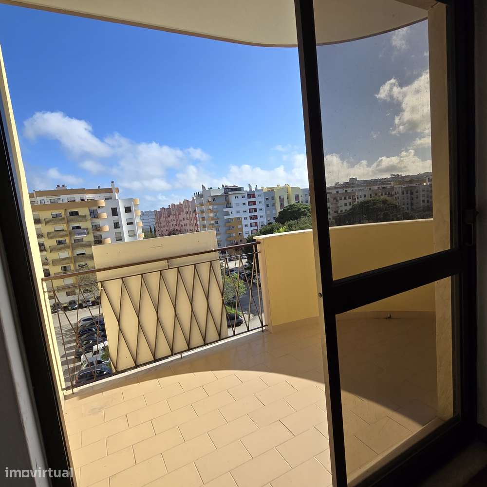 T2 REMODELADO c/varandas VANICELOS-3