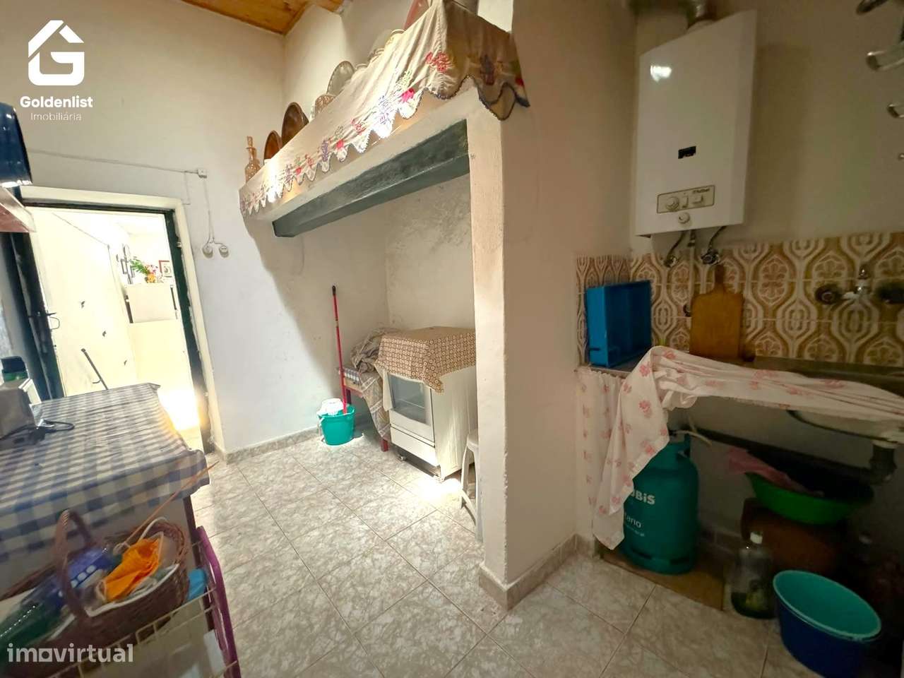 Moradia T1 Venda em Espírito Santo, Nossa Senhora da Graça e São Simão-11
