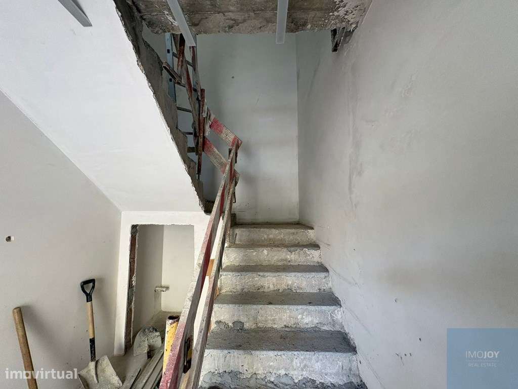 Moradia T3+1 na Abóboda-18