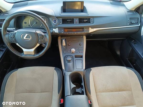 Lexus CT - 20