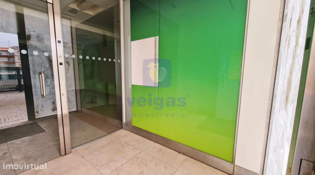 Loja Caldas da Rainha - Santo Onofre - Grande imagem: 5/12