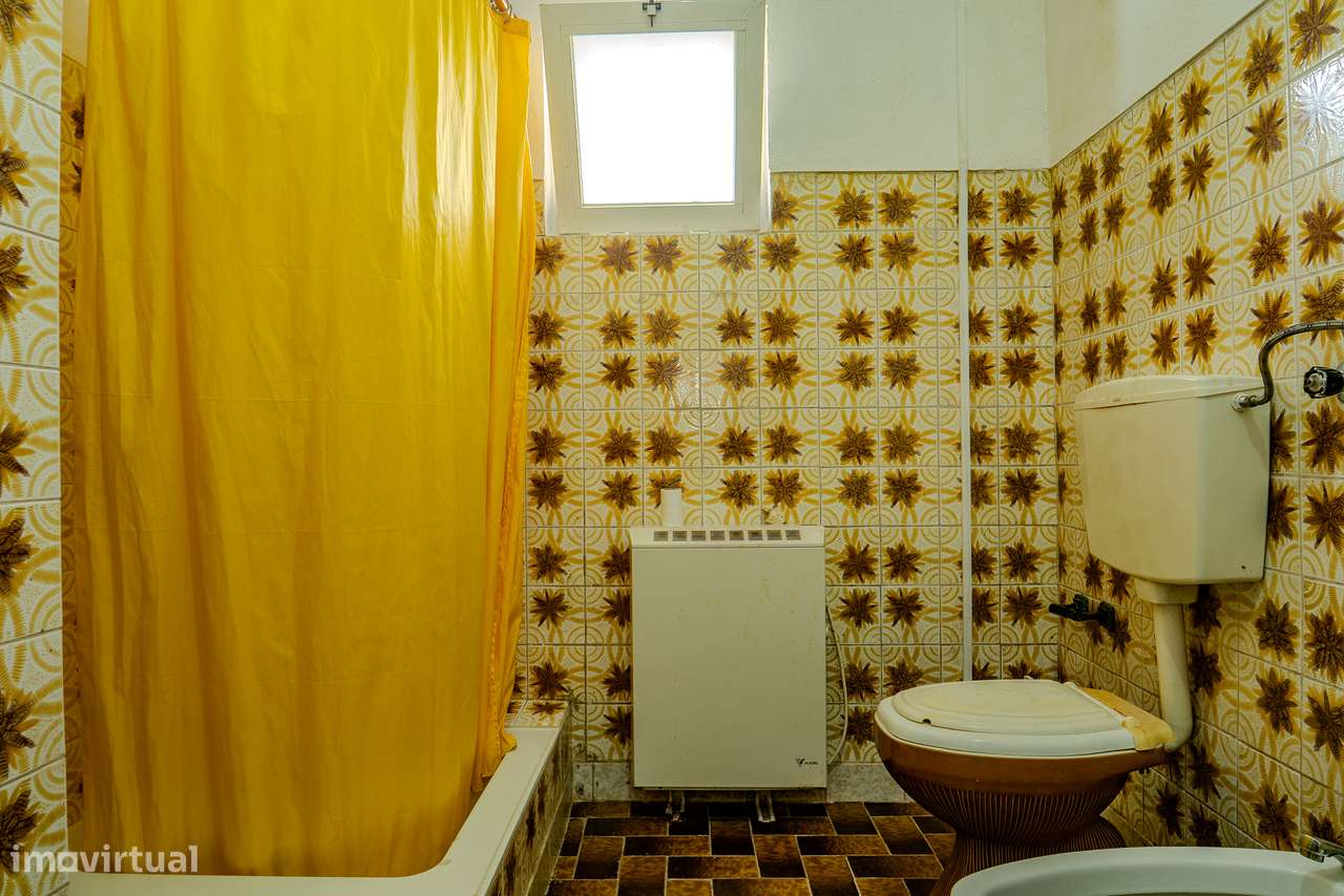 Moradia com Quintal e Garagem à Venda em Viana do Alentejo-25