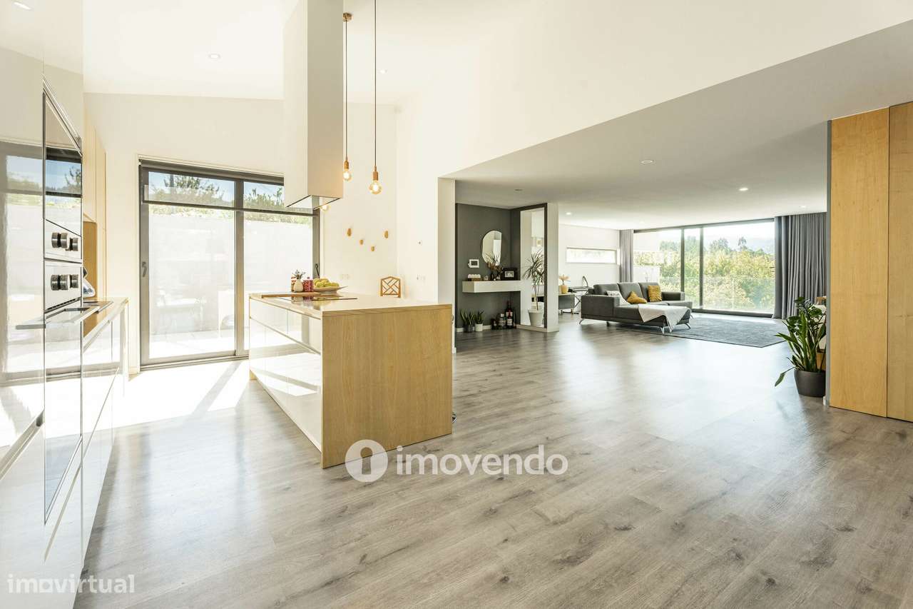 Moradia T3 única, mobilada e equipada, em Cabeceiras de Basto-16