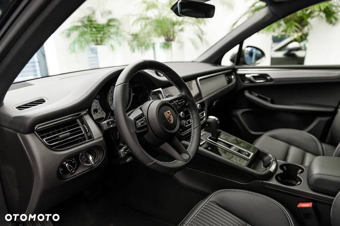 Porsche Macan T - 5