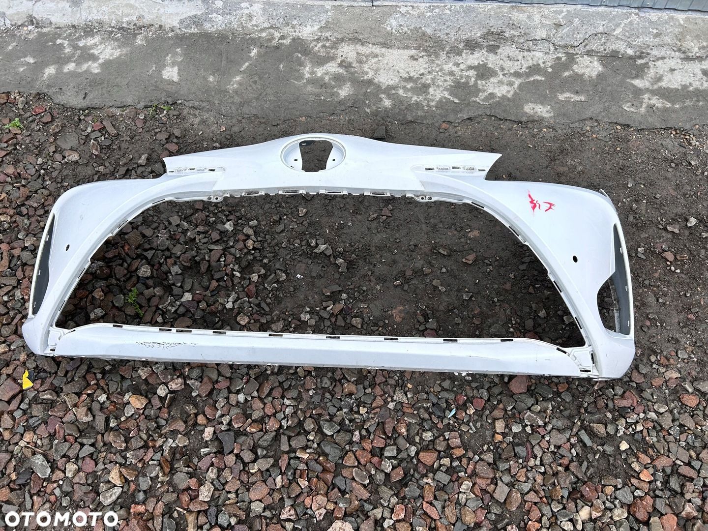 ZDERZAK PRZEDNI TOYOTA YARIS III LIFT 17- - 1