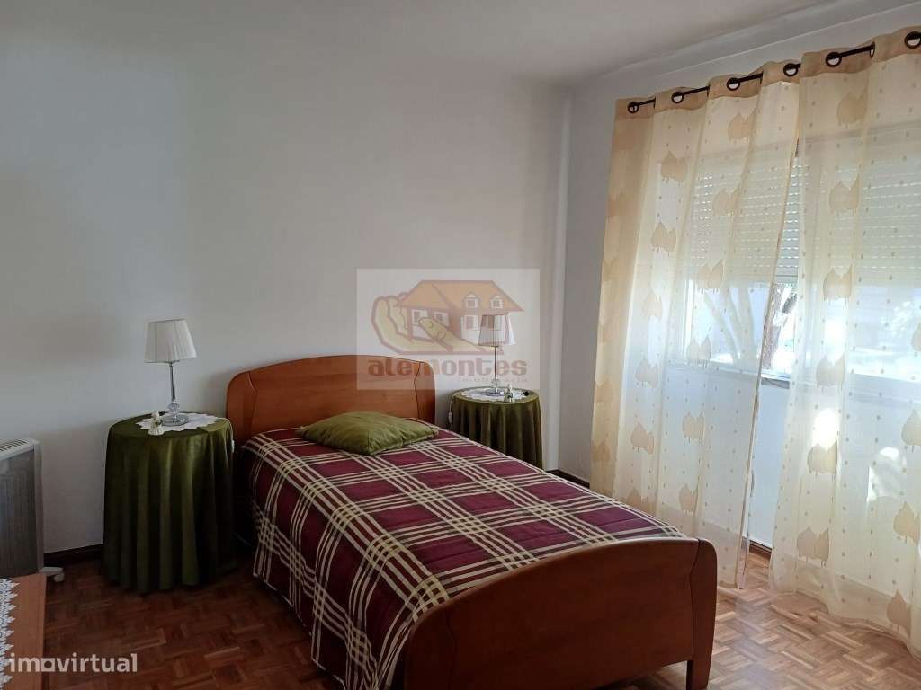 Moradia T5 em lote de 750 m2 - centro vila-4