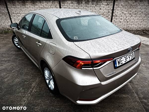 Toyota Corolla 1.8 Hybrid Comfort - 12