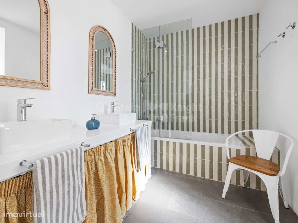 Apartamento T3 totalmente renovado, localizado em Belém-10