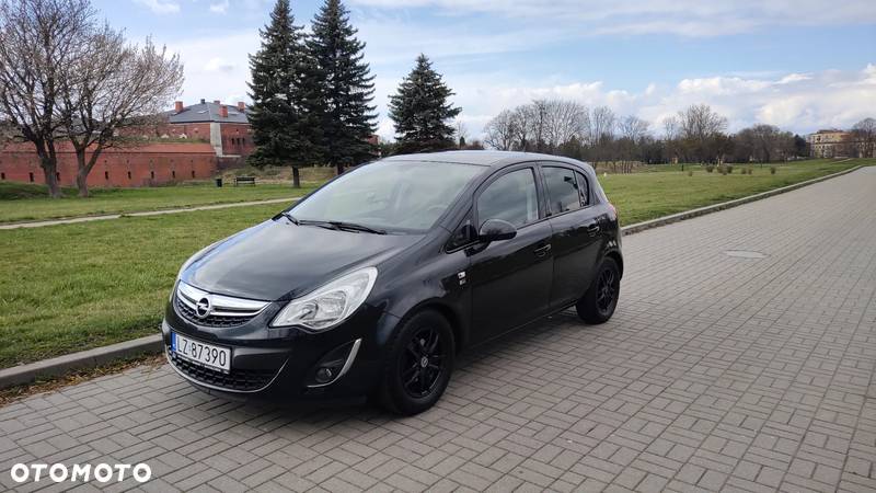 Opel Corsa 1.4 16V 150 Jahre - 1